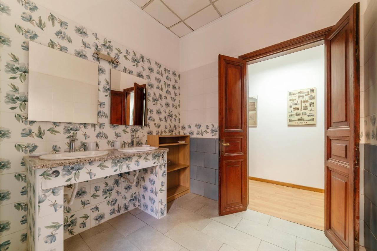 Residence Borgognoni Apartments Roma Exterior foto